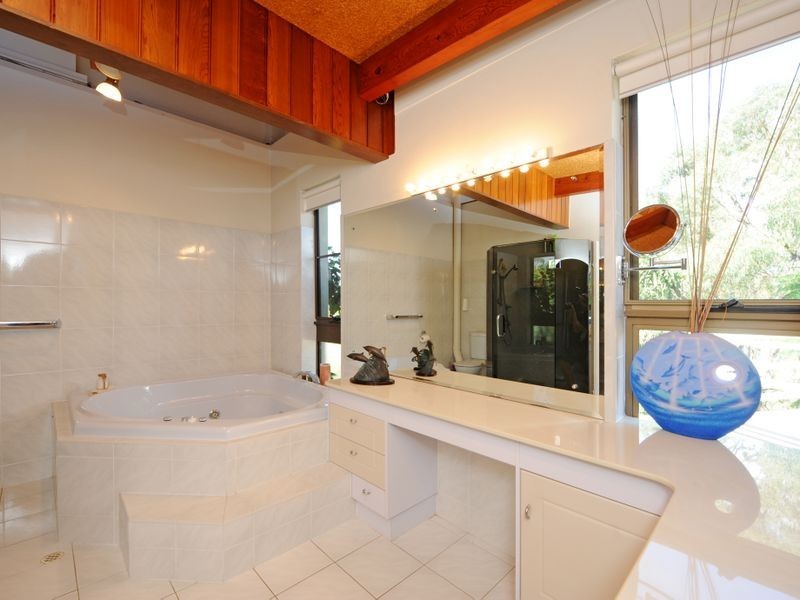 30 Pine Avenue, West Gladstone QLD 4680