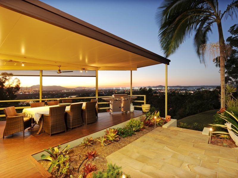 30 Pine Avenue, West Gladstone QLD 4680