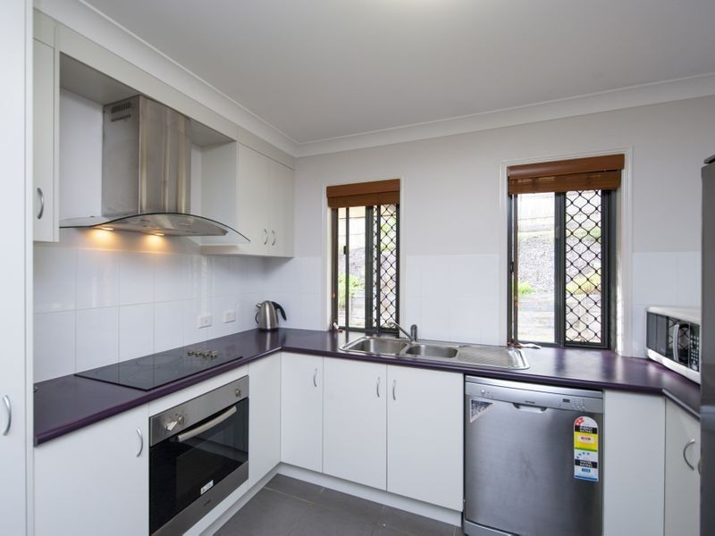 17 Eastwood Street, West Gladstone QLD 4680