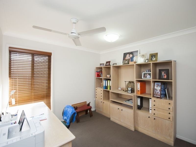 17 Eastwood Street, West Gladstone QLD 4680