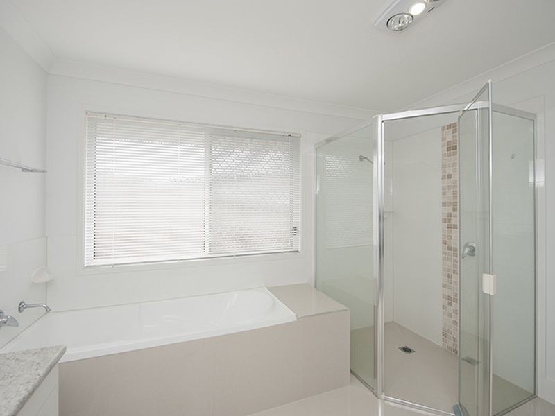 14 Ouston Place, South Gladstone QLD 4680