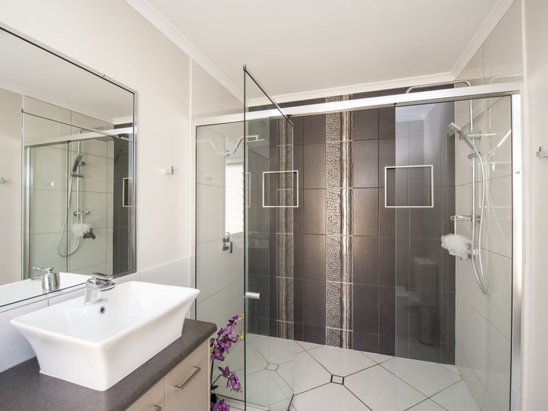 21 Jumbuck Court, Glen Eden QLD 4680