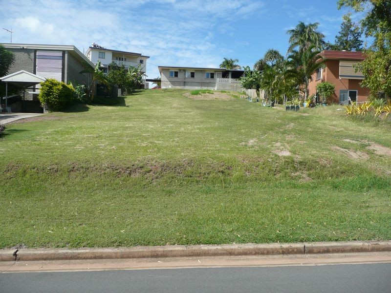 8 Stewart Street, West Gladstone QLD 4680