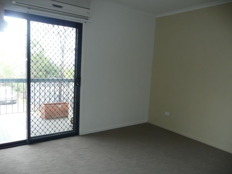 8/72 Goondoon Street, Gladstone QLD 4680