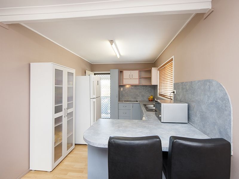 32 Hansen Crescent, Clinton QLD 4680