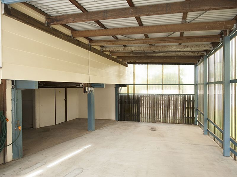 32 Hansen Crescent, Clinton QLD 4680