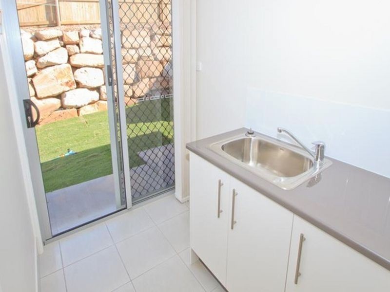 13 Wentworth Place, Glen Eden QLD 4680