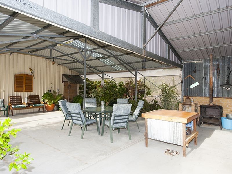 49151 Bruce Highway, Benaraby QLD 4680