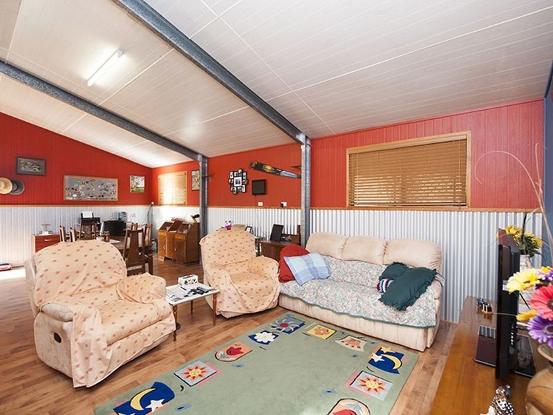 49151 Bruce Highway, Benaraby QLD 4680