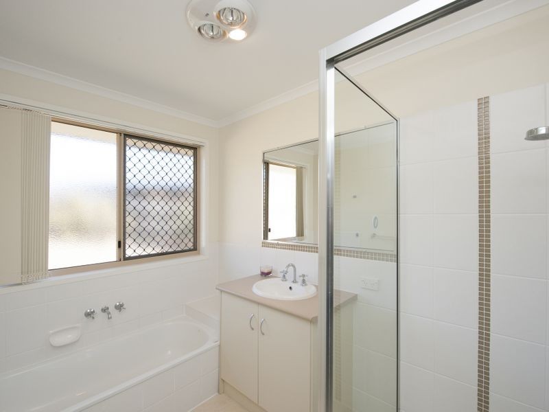 11 Eugenie Court, Glen Eden QLD 4680