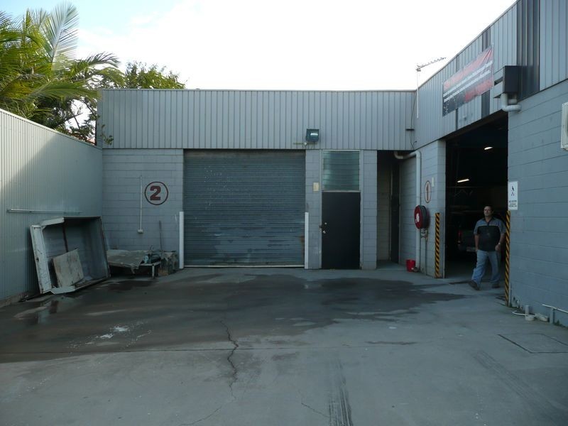 Shed 2/6 Little Bramston Street, Gladstone QLD 4680