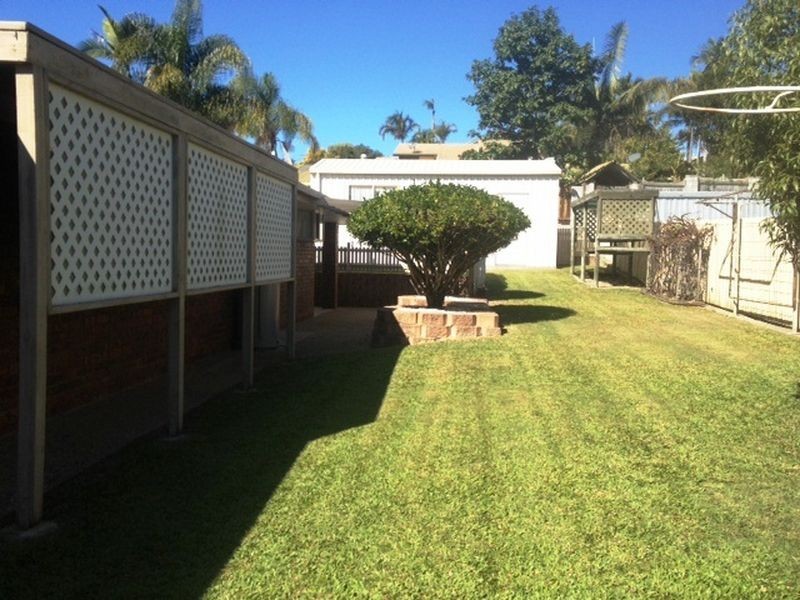 42 Aramac Drive, Clinton QLD 4680