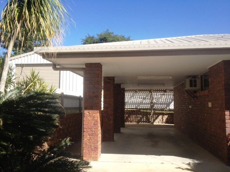 42 Aramac Drive, Clinton QLD 4680