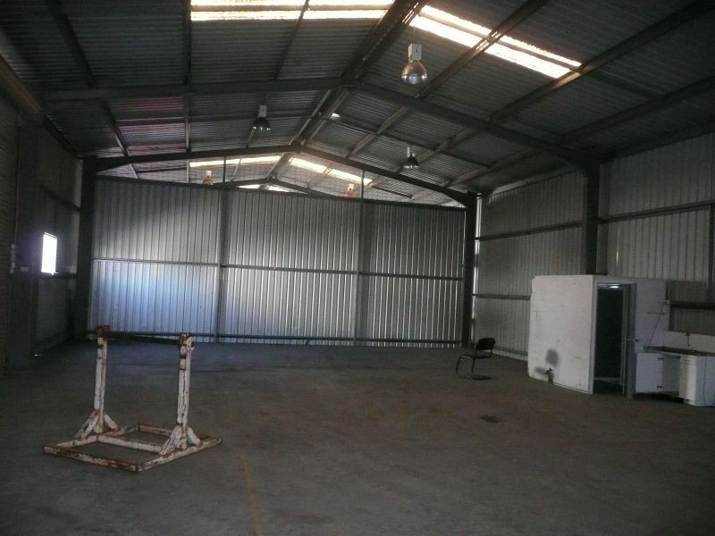 Shed E/16 Chapple Street, Gladstone QLD 4680