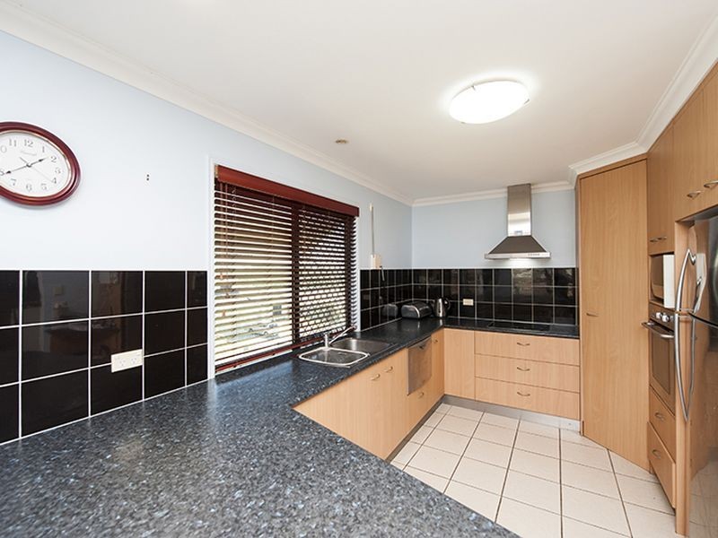 21 Dorinda Close, Clinton QLD 4680