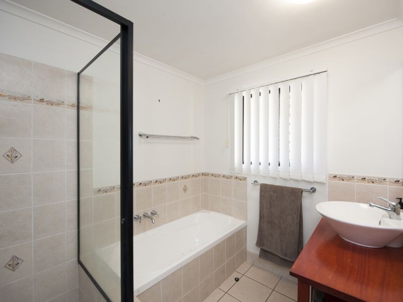 21 Dorinda Close, Clinton QLD 4680