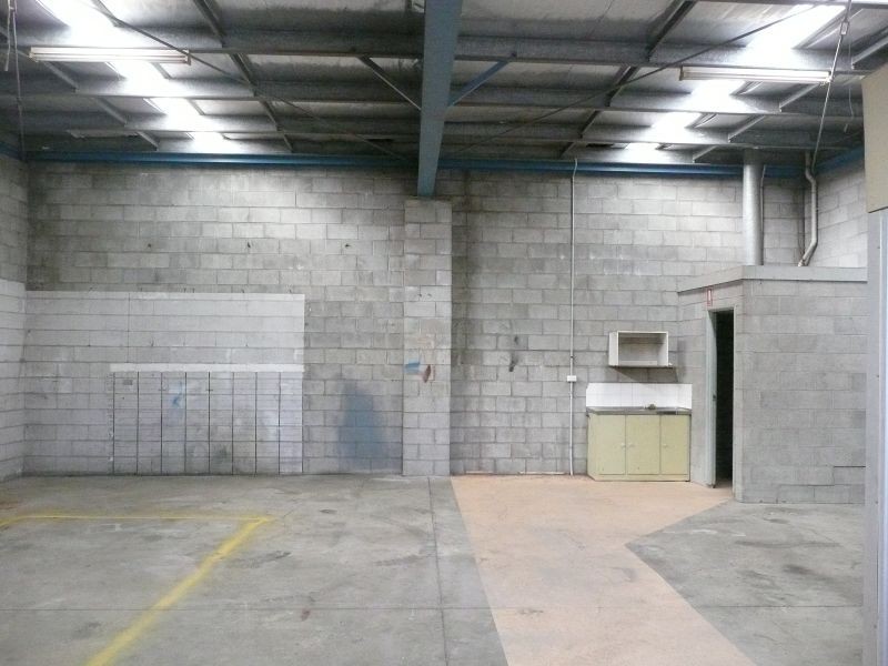 Shed 5/6 Little Bramston Street, Gladstone QLD 4680