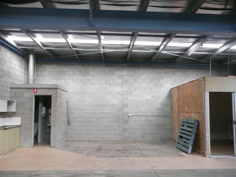 Shed 5/6 Little Bramston Street, Gladstone QLD 4680