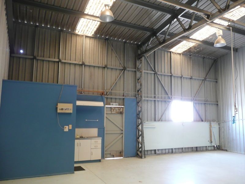 SHED 5/12 Bassett Street, Callemondah QLD 4680