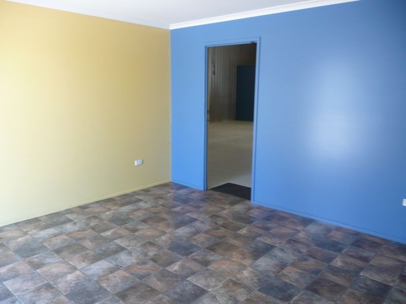 SHED 5/12 Bassett Street, Callemondah QLD 4680