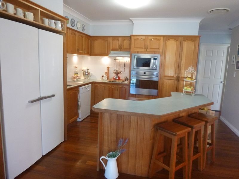 2 Carpentaria Close, Clinton QLD 4680