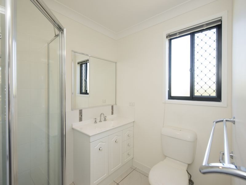 23 Dean Street, Glen Eden QLD 4680