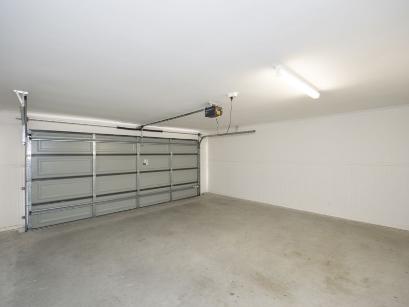 23 Dean Street, Glen Eden QLD 4680