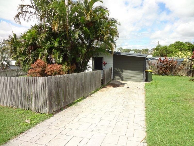 9 Daniel Drive, New Auckland QLD 4680