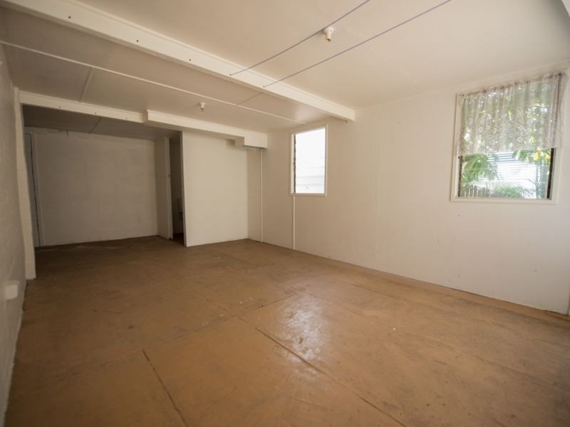 5 George Street, West Gladstone QLD 4680