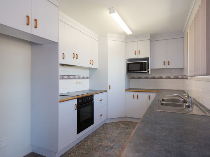 39 Dalrymple Drive, Toolooa QLD 4680
