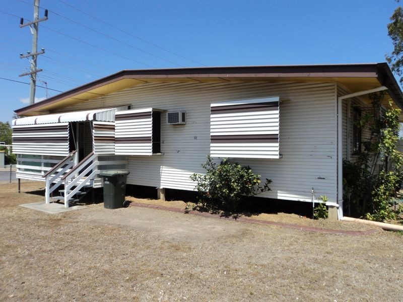 23 Larsen Street, West Gladstone QLD 4680
