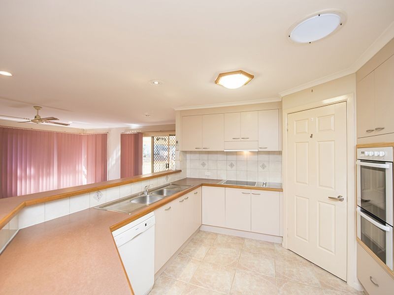 7 Daydream Drive, Clinton QLD 4680