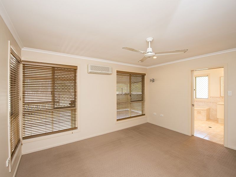 7 Daydream Drive, Clinton QLD 4680
