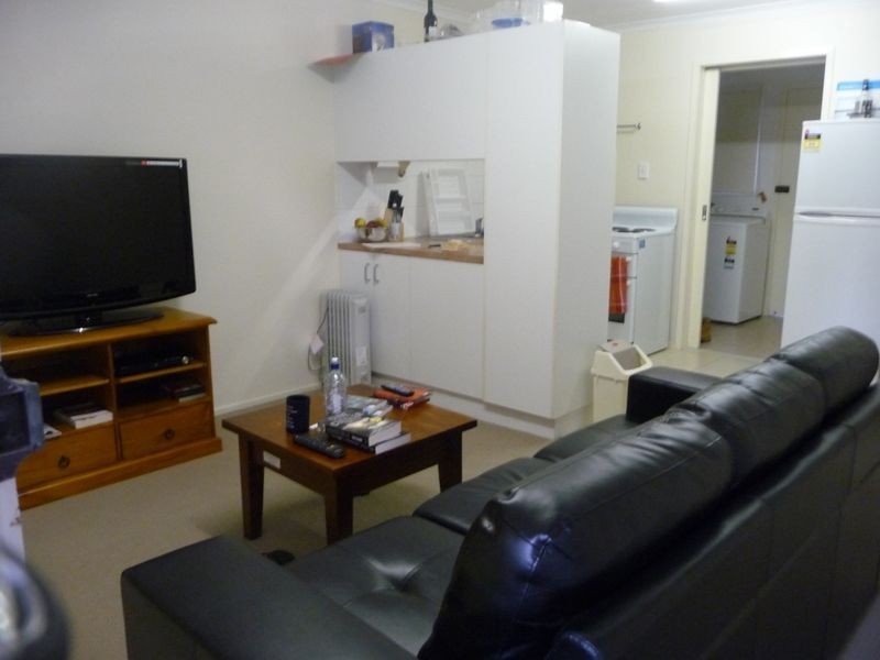 14 Mccann Street, South Gladstone QLD 4680
