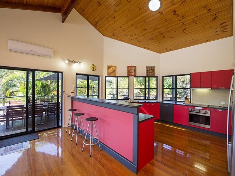 35 Beach Houses Estate Road, Agnes Water QLD 4677