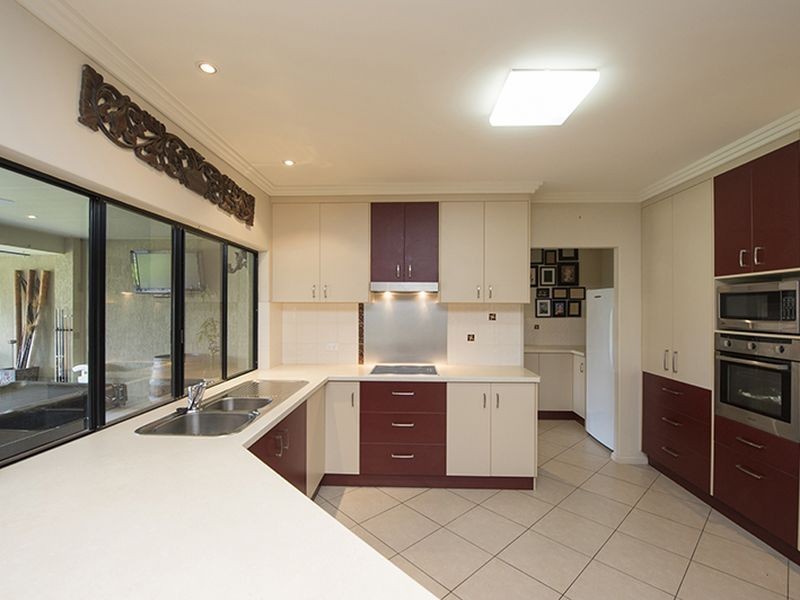 15 Reinaerhoff Crescent, Glen Eden QLD 4680