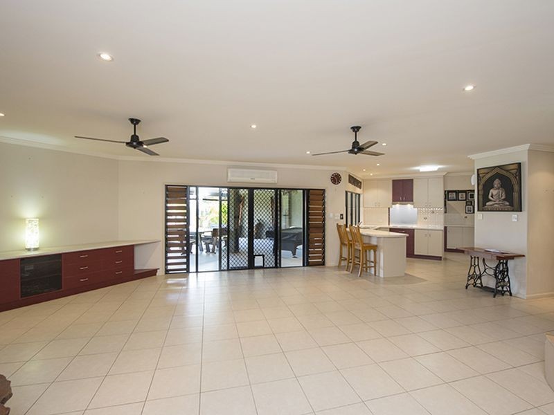 15 Reinaerhoff Crescent, Glen Eden QLD 4680