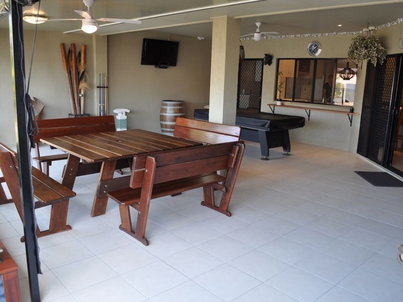 15 Reinaerhoff Crescent, Glen Eden QLD 4680