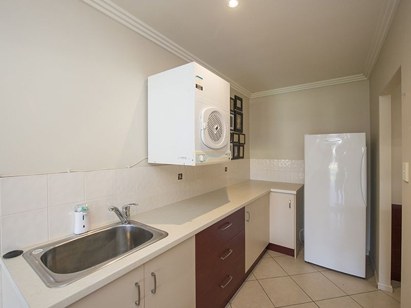 15 Reinaerhoff Crescent, Glen Eden QLD 4680