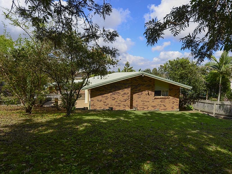 14 Ferguson Crescent, West Gladstone QLD 4680