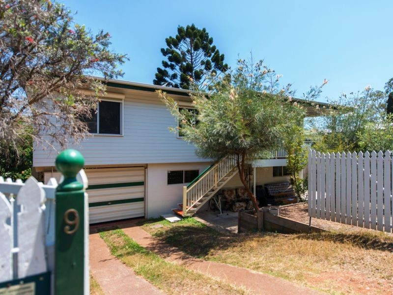 9 Peters Crescent, West Gladstone QLD 4680