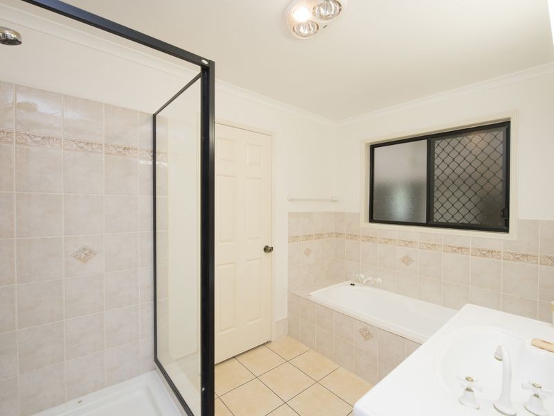 176 J Hickey Avenue, Clinton QLD 4680