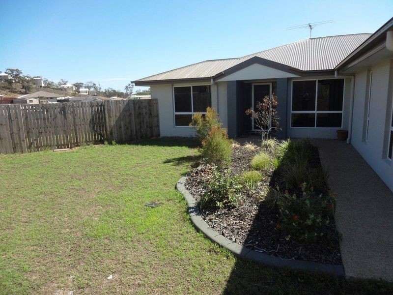 28 Woodland Court, Kirkwood QLD 4680