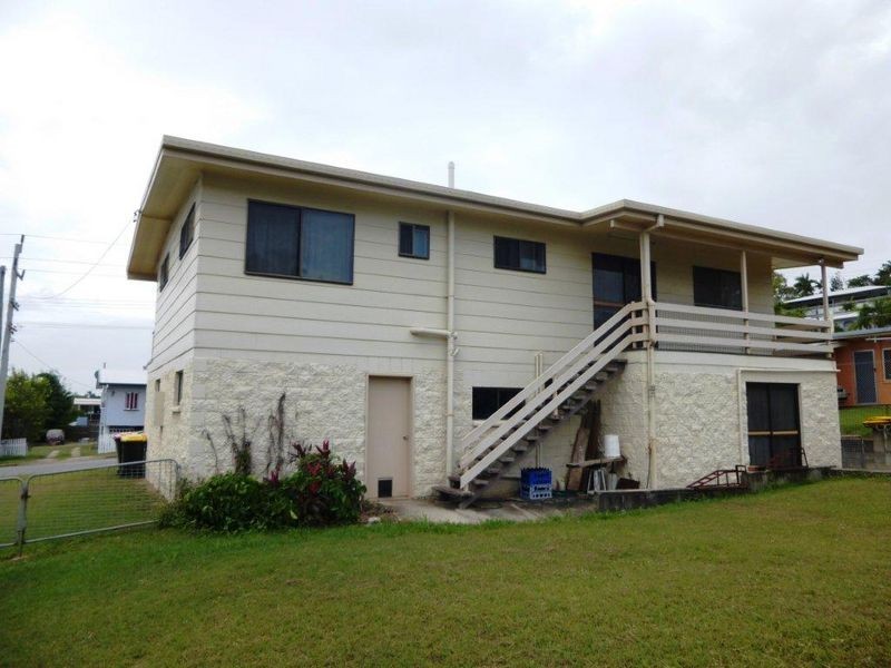 39 Paterson Street, West Gladstone QLD 4680