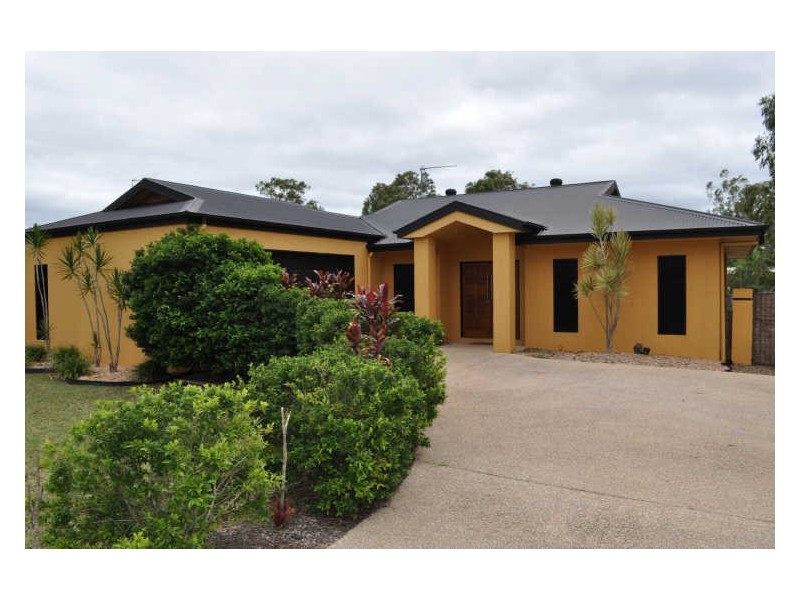 17 Katrina Boulevard, New Auckland QLD 4680