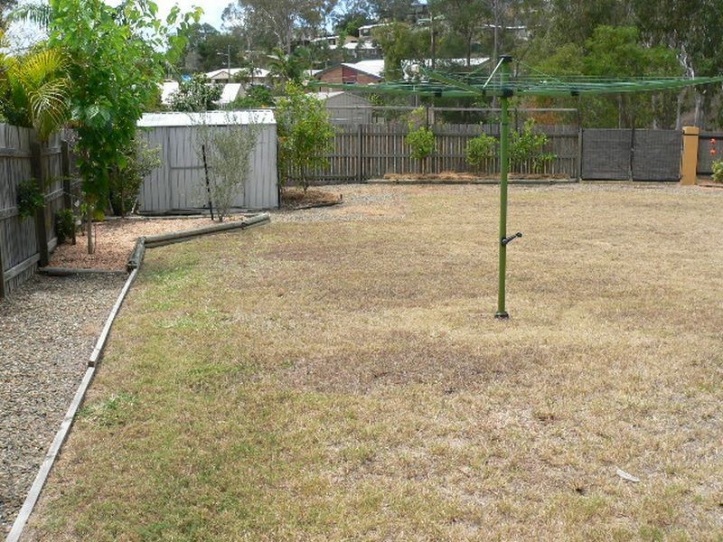 17 Katrina Boulevard, New Auckland QLD 4680