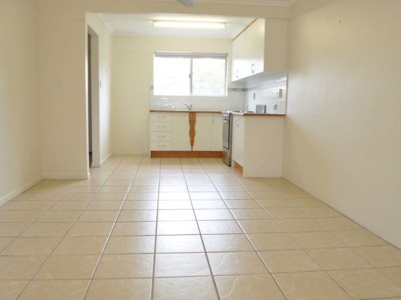 1/4 Lamington Drive, South Gladstone QLD 4680