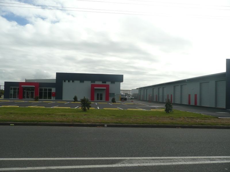 10 Side Street, Gladstone QLD 4680