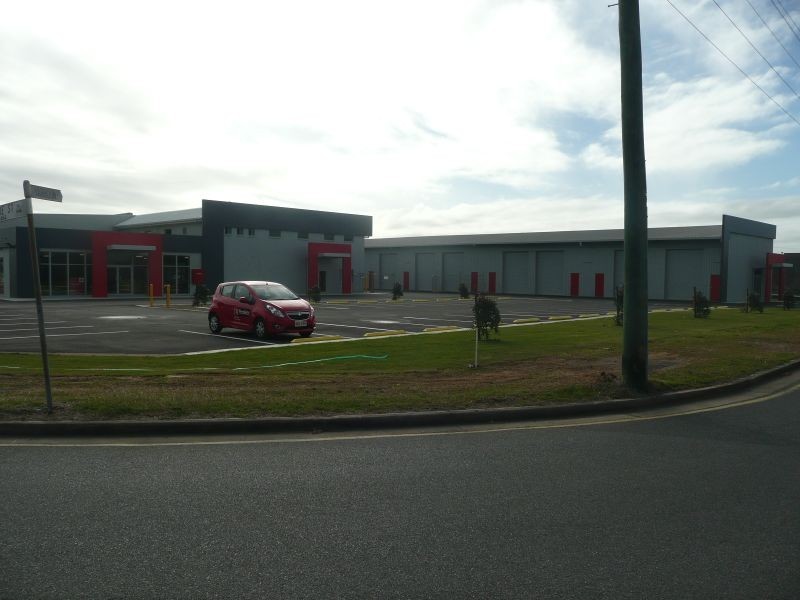 10 Side Street, Gladstone QLD 4680