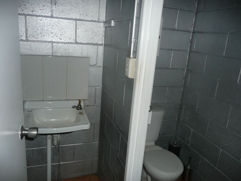 Shed 3/6 Little Bramston Street, Gladstone QLD 4680